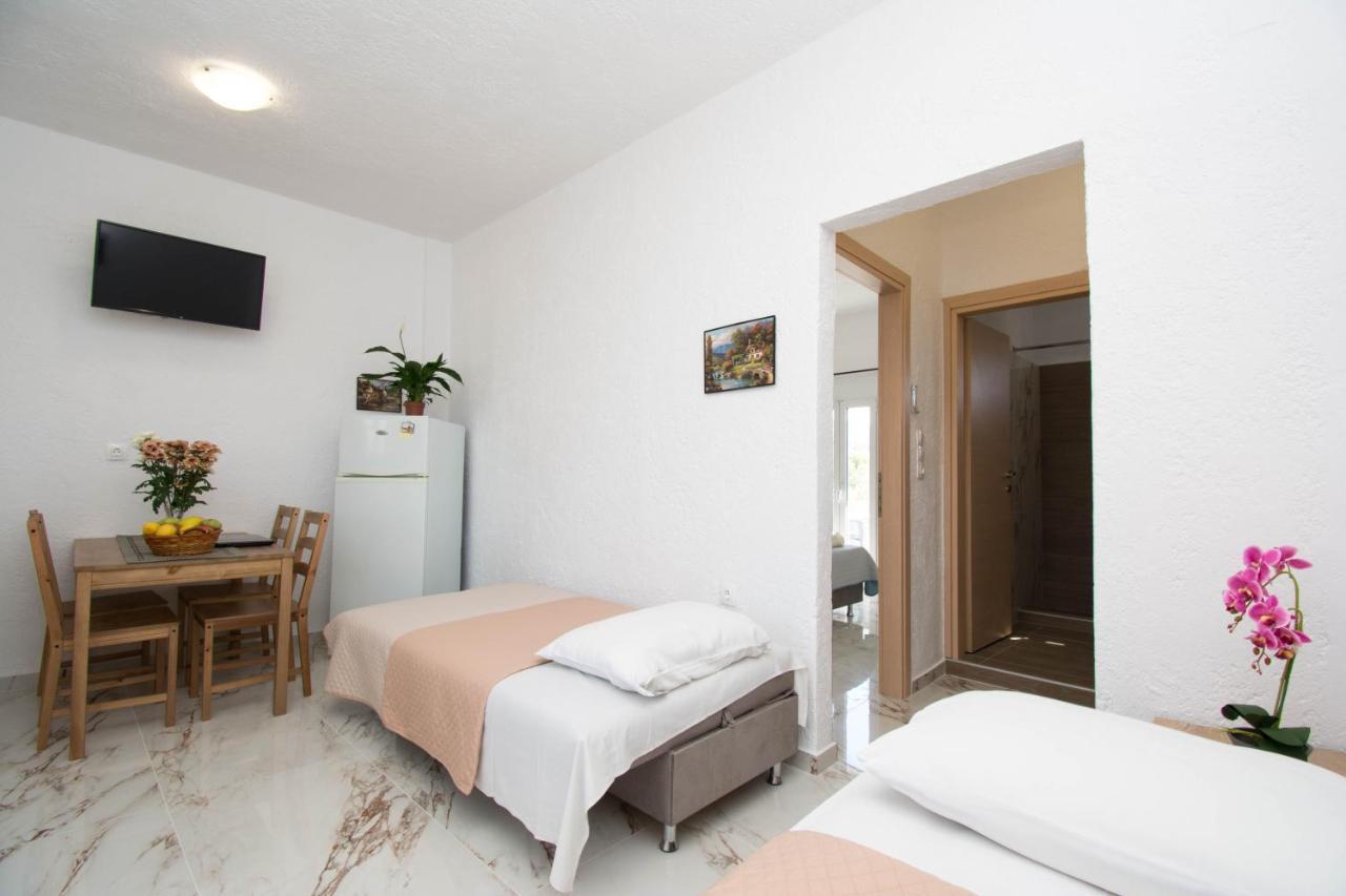 Zervakis Apartmán Ferma